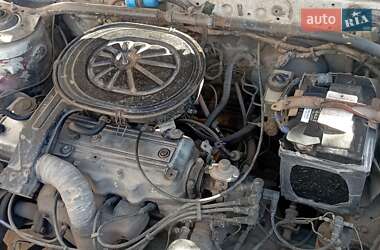 Седан Mazda 323 1987 в Одессе фото 5 Седан Mazda 323 1987 в Одессе