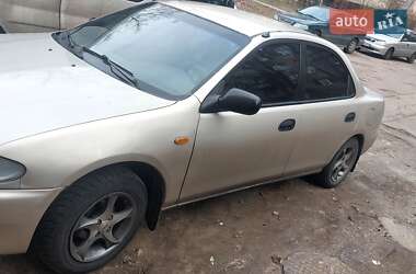 Mazda 323  1997