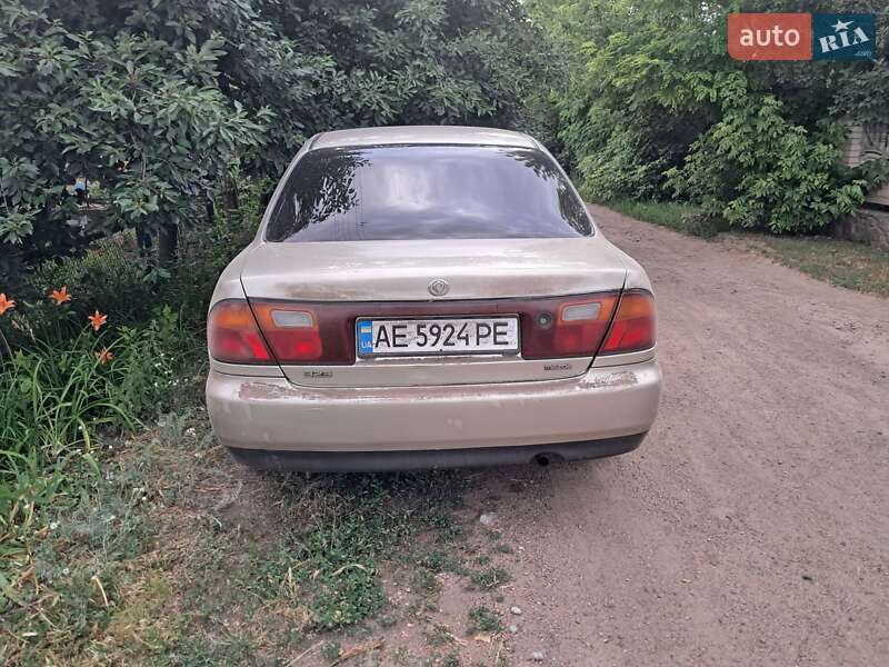 Седан Mazda 323 1996 в Новоукраїнці