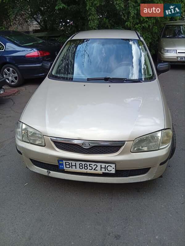 Седан Mazda 323 1999 в Одессе
