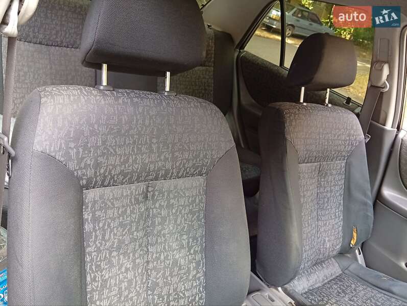Седан Mazda 323 1999 в Одессе
