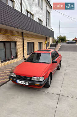 Mazda 323  1988