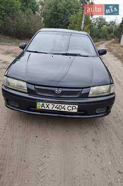 Mazda 323  1998