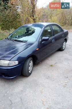 Mazda 323  1997