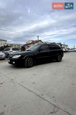 Mazda 323  2001