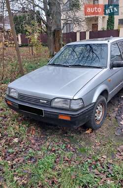 Mazda 323 1989