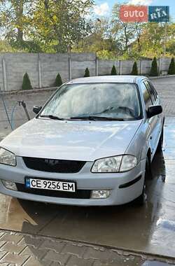 Mazda 323  1998