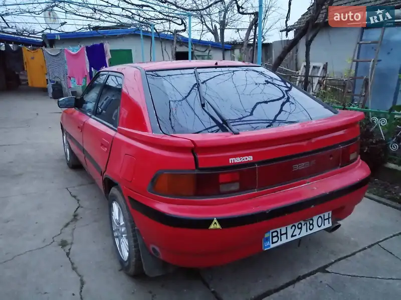Mazda 323 1993