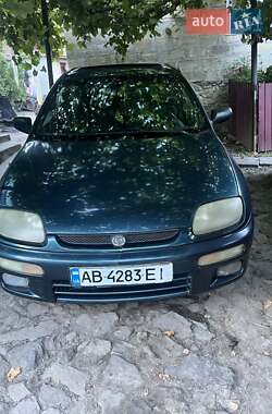 Mazda 323  1995