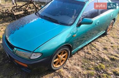 Mazda 323  1995