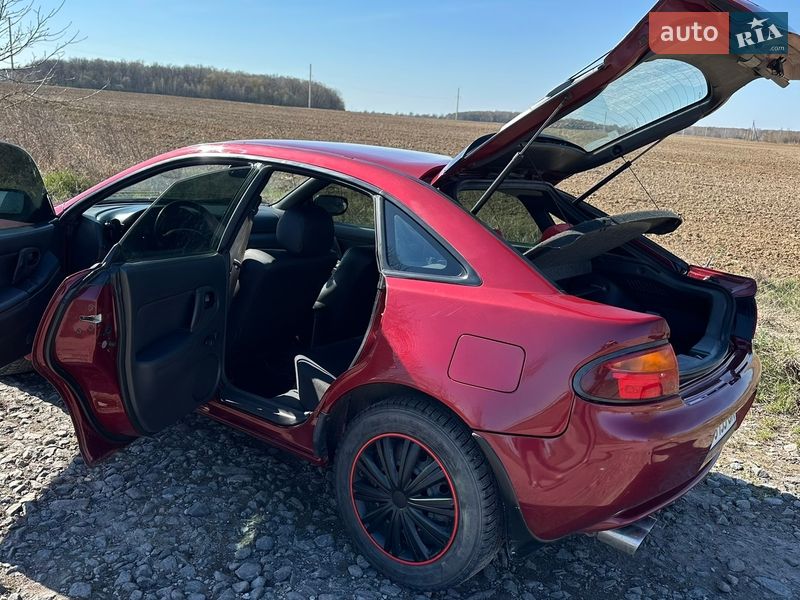 Хэтчбек Mazda 323 1996 в Нововолынске фото 6 Хэтчбек Mazda 323 1996 в Нововолынске