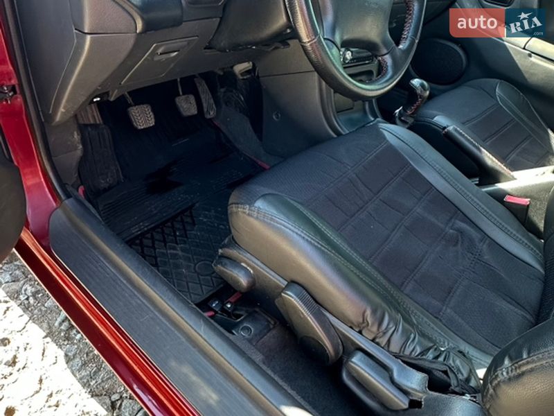 Хэтчбек Mazda 323 1996 в Нововолынске фото 8 Хэтчбек Mazda 323 1996 в Нововолынске