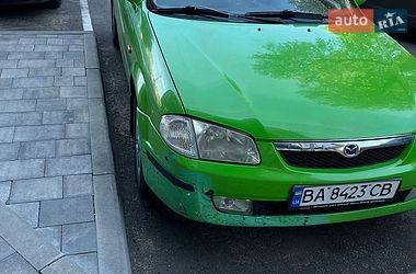 Mazda 323  1998