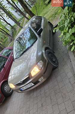 Mazda 323  2000