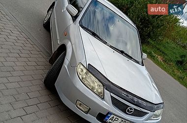 Mazda 323  2002