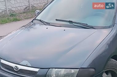 Mazda 323  1997