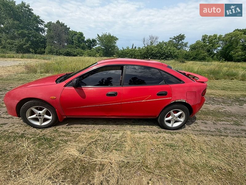 Mazda 323 1997