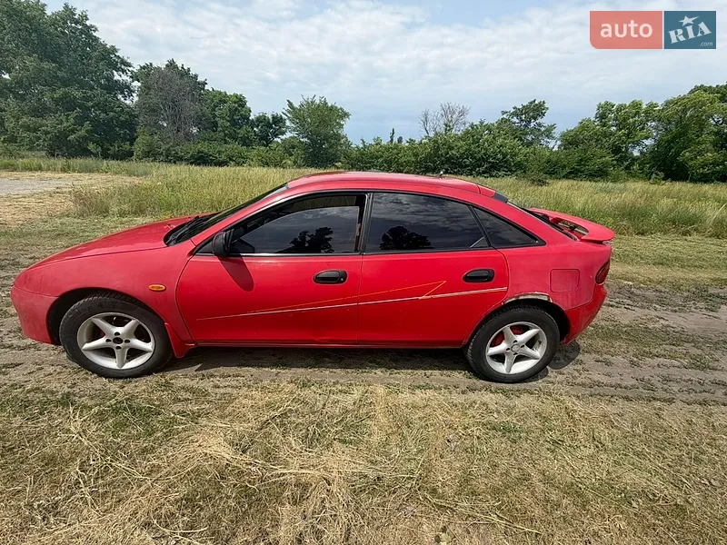 Mazda 323 1997