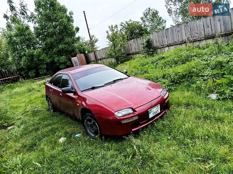 Mazda 323 1997