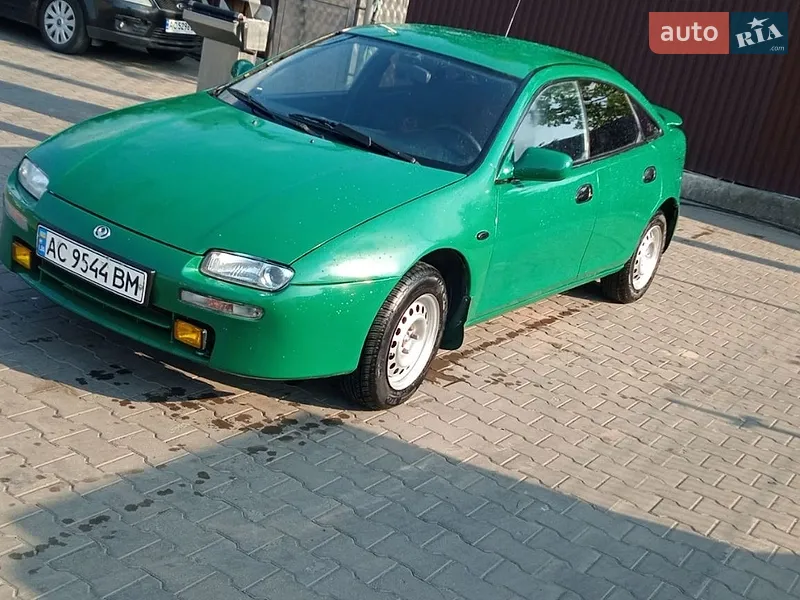 Mazda 323 1995