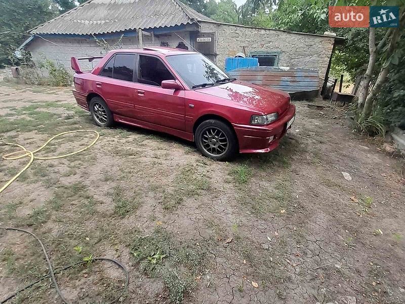 Mazda 323 1992