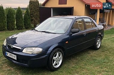 Mazda 323  1998