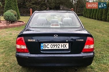 Седан Mazda 323 1998 в Яворове