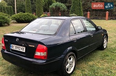 Седан Mazda 323 1998 в Яворове