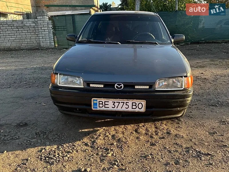 Mazda 323 1993