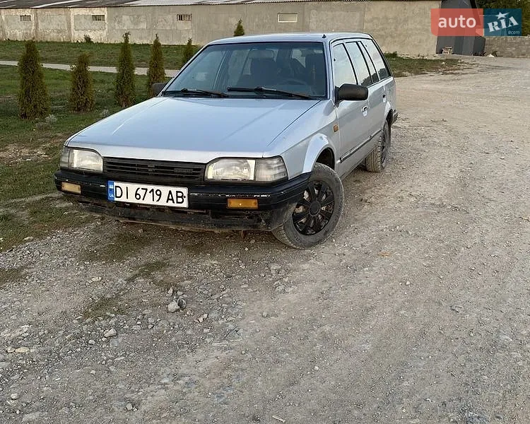 Mazda 323