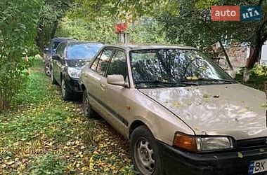 Mazda 323  1996