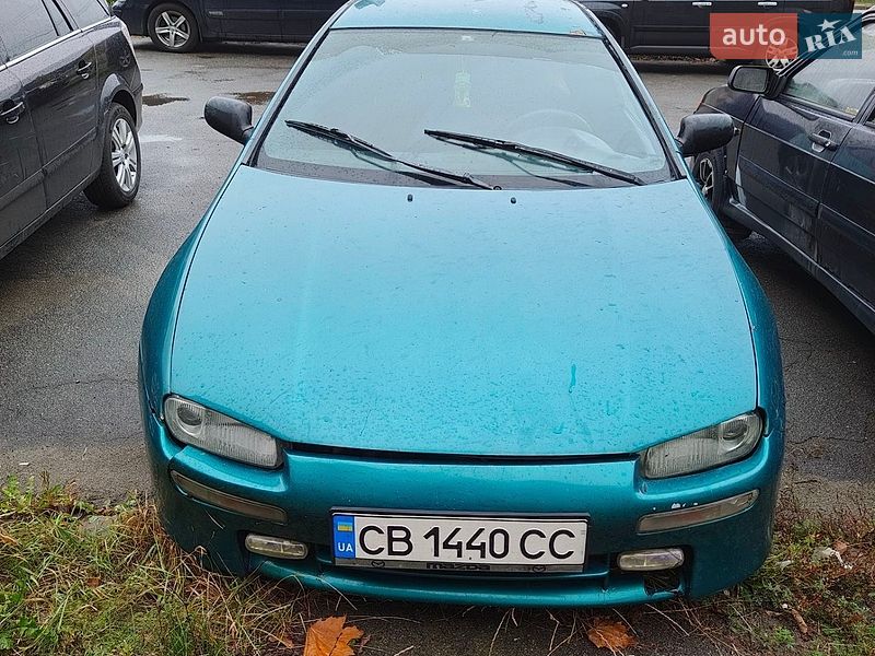 Mazda 323 1996
