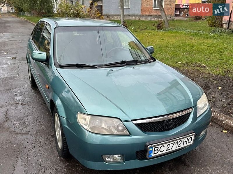 Хэтчбек Mazda 323 2002 в Шептицькому