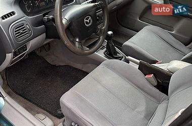 Хэтчбек Mazda 323 2002 в Шептицькому