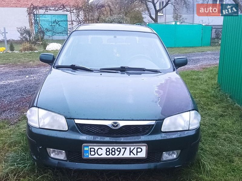 Mazda 323 2000