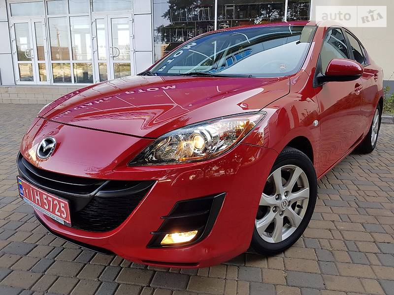 Mazda 3 2012 года