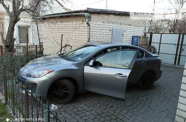 Mazda 3  2012