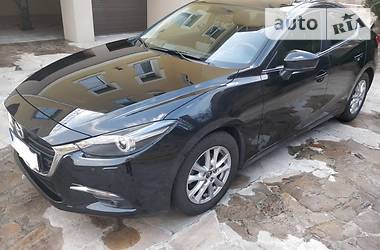 Mazda 3  2018