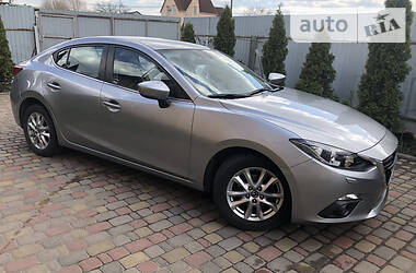 Седан Mazda 3 2015 в Киеве