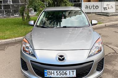 Mazda 3  2013