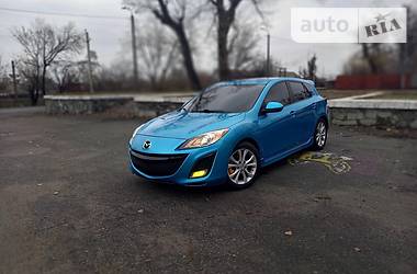 Mazda 3  2010