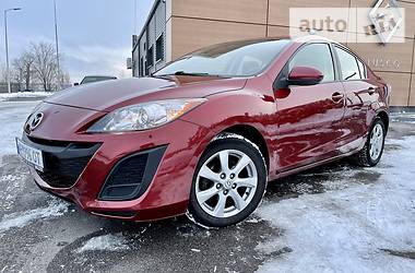 Mazda 3  2011