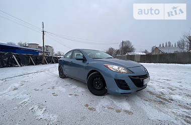 Mazda 3  2011