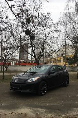 Mazda 3  2012