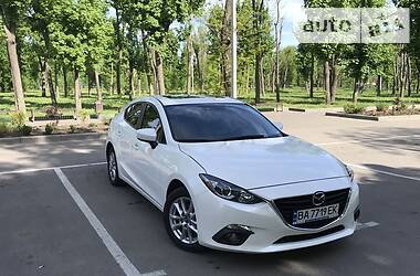 Mazda 3 TOURING 2015