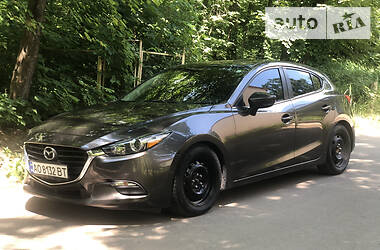 Mazda 3  2017