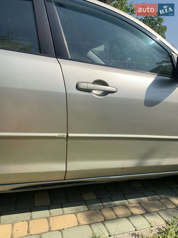Седан Mazda 3 2006 в Львові