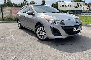 Mazda 3  2011