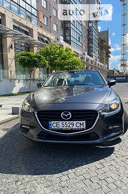 Mazda 3  2018