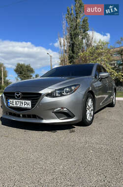 Mazda 3  2016